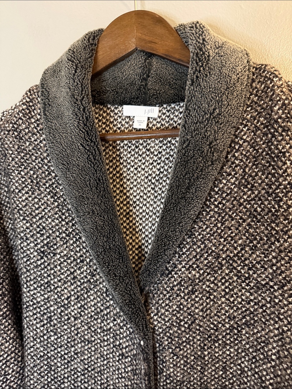 J. Jill XL Marled Knit Shawl Collar Cardigan Sweater Coat Gray Black Cozy - Picture 9 of 10
